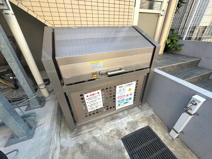 ＡＬＩＶＩＯ西落合の物件外観写真