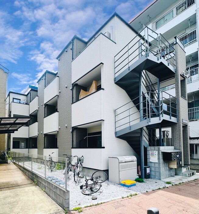 ウラノス竹ノ塚の物件外観写真