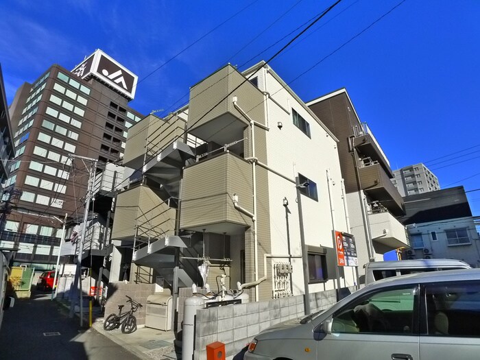 ブロリー大宮の物件外観写真