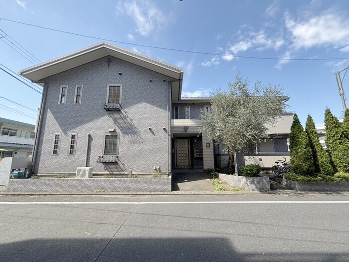 パルテール河辺の物件外観写真