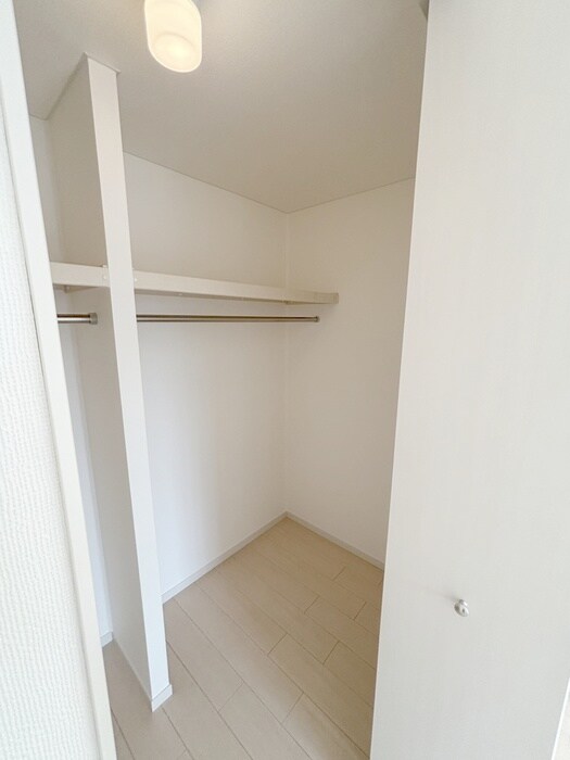 パルテール河辺の物件内観写真