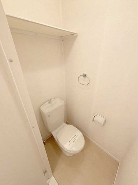 パルテール河辺の物件内観写真