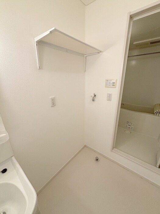 パルテール河辺の物件内観写真