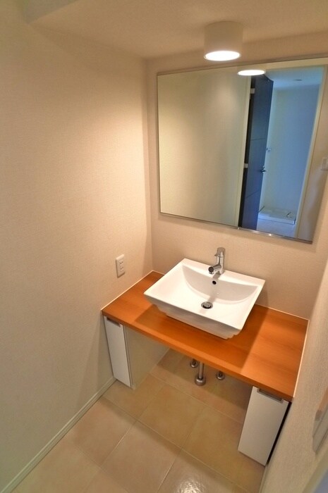 ベルファ－ス本郷弓町の物件内観写真