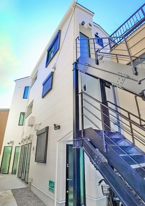 ヴォワルの物件外観写真