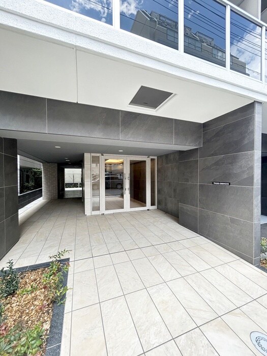 TRADIS錦糸町の物件外観写真