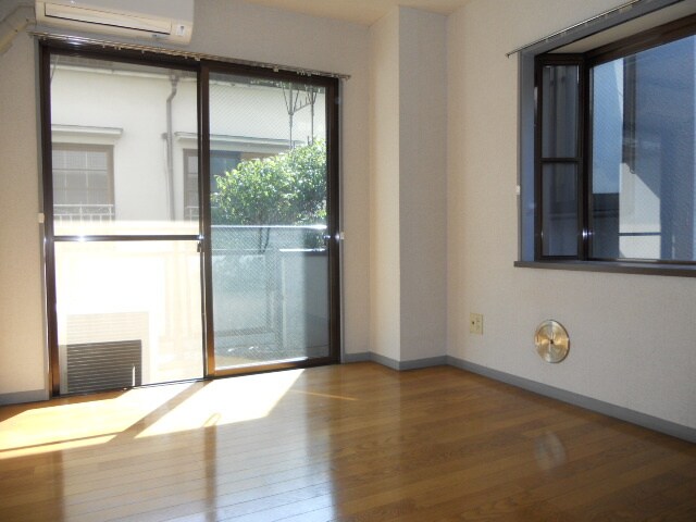 レフォルマ千駄木の物件内観写真