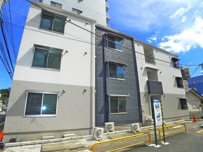 ラピスラズリ松戸の物件外観写真