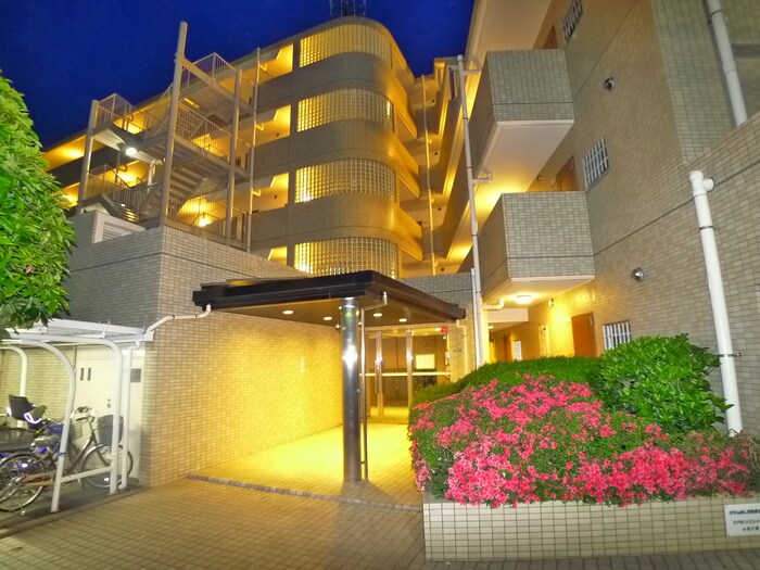 エクセレンスコ－ト鎌倉の物件外観写真