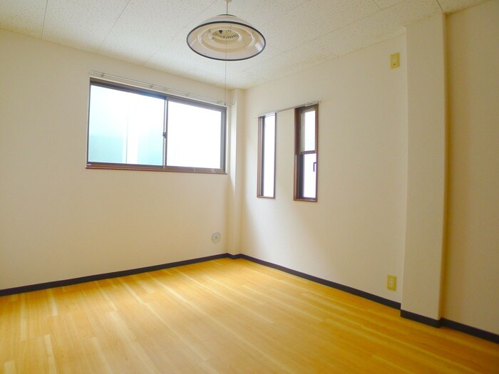 メゾン　コテイの物件内観写真