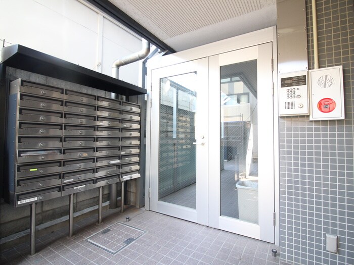 コーヨービルの物件外観写真