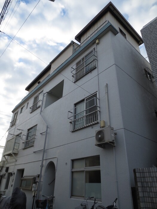 間宮ビルの物件外観写真