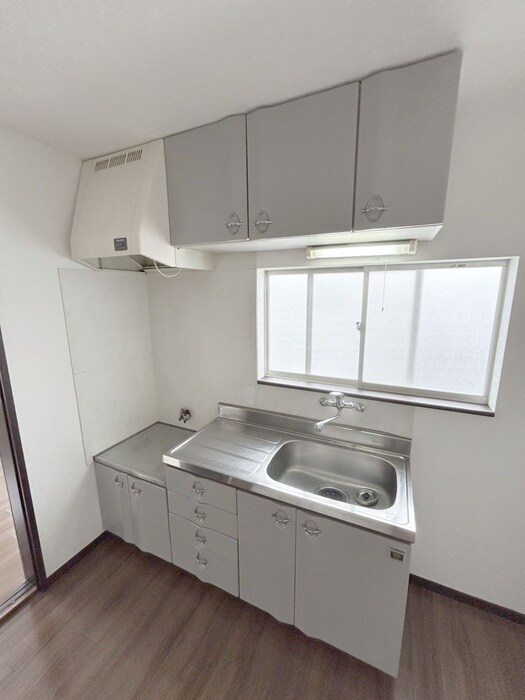 サンコーポ松ヶ丘の物件内観写真