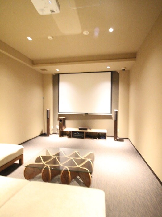 ベルファ－ス目黒の物件外観写真