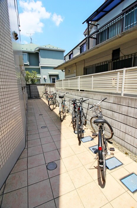 エステ阿佐ヶ谷の物件外観写真