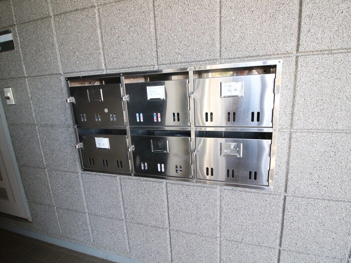 メゾンキュ－ビックの物件外観写真