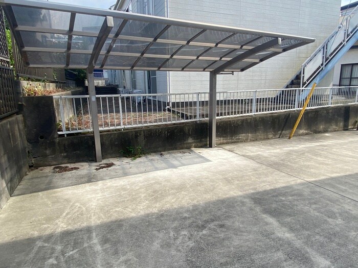 グランドヒル中山の物件外観写真