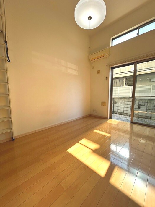 トモズハウスの物件内観写真