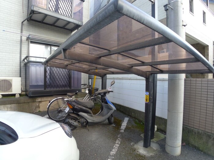 中央コータース二番館の物件外観写真