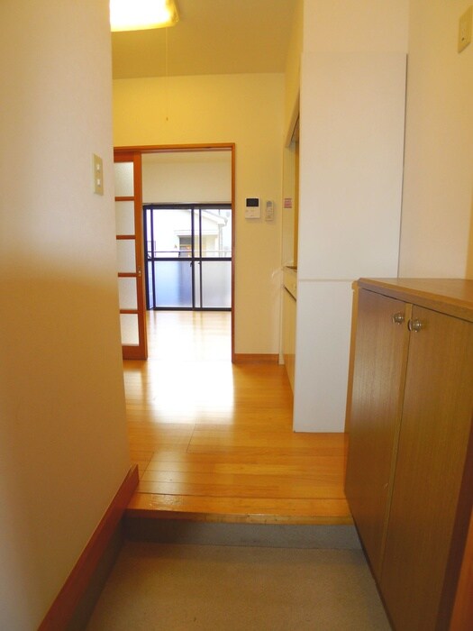 中央コータース二番館の物件内観写真