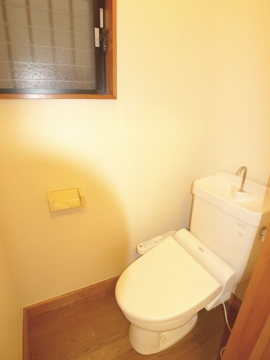 中央コータース二番館の物件内観写真