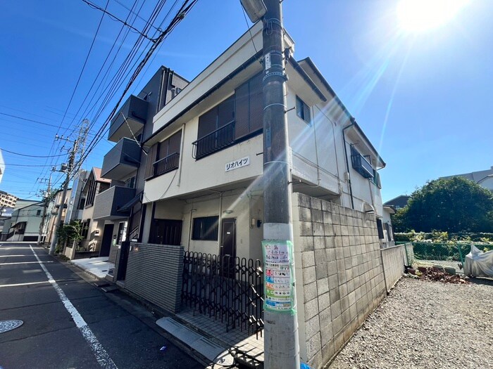 リオハイツの物件外観写真