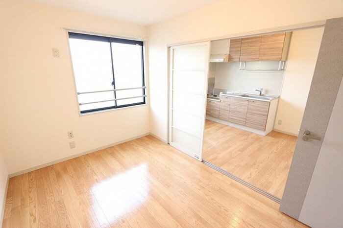 メゾンパ－クサイドの物件内観写真