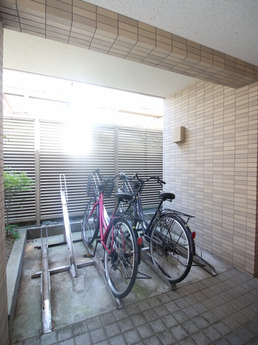 目白坂ｆｌａｔの物件外観写真