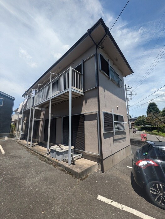 第2秋山コーポの物件外観写真