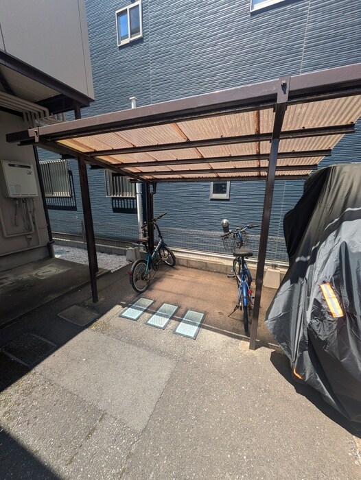 第2秋山コーポの物件外観写真