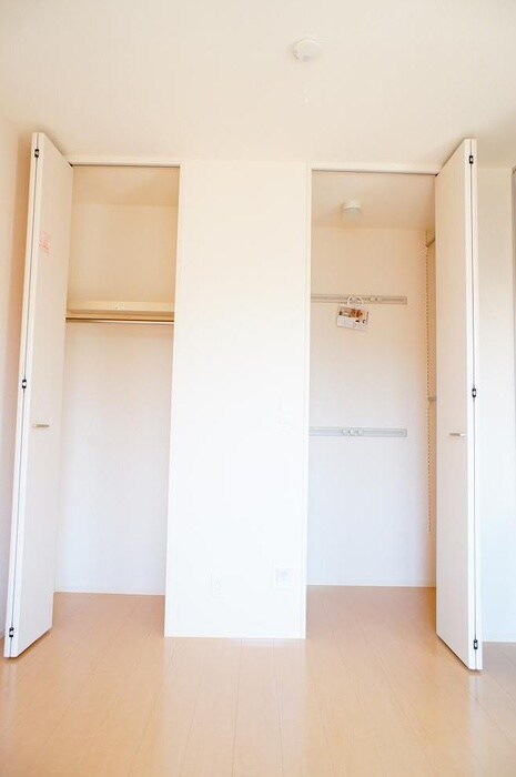 ルミエールAの物件内観写真