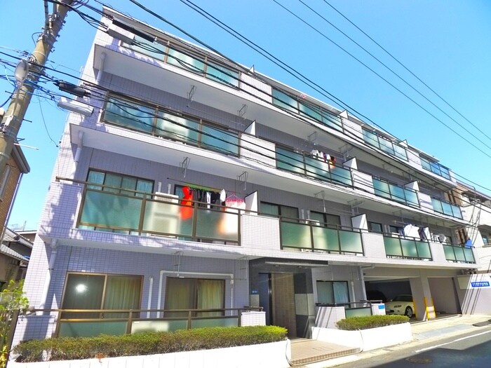 マンションドリ－ムⅢの物件外観写真