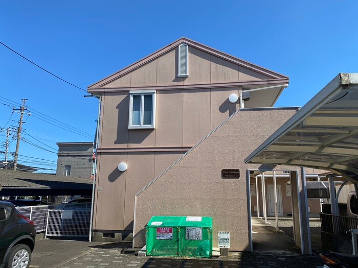 フラッツかなもりの物件外観写真