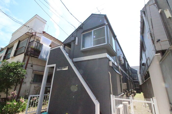 リデアル三鷹の物件外観写真