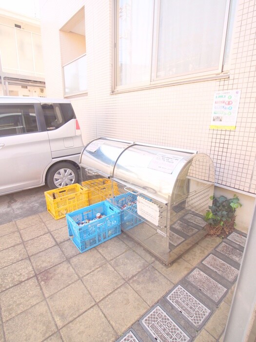 ウイング奥沢の物件外観写真