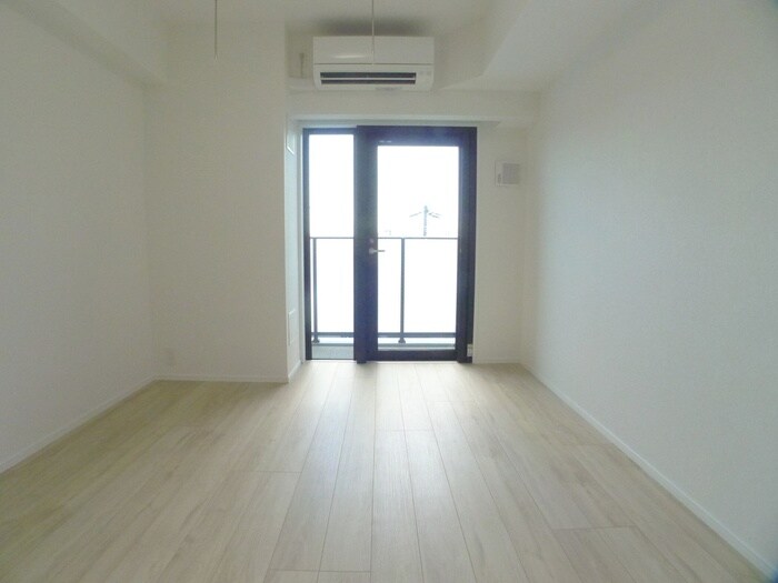 S-RESIDENCE原木中山azureの物件内観写真