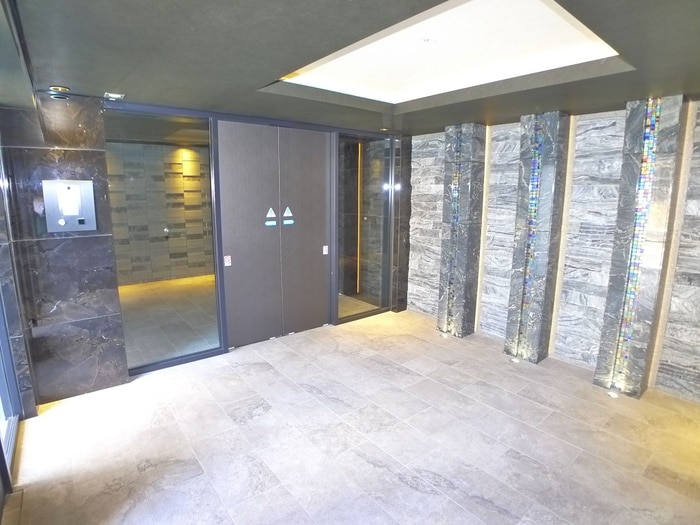 S-RESIDENCE原木中山azureの物件外観写真