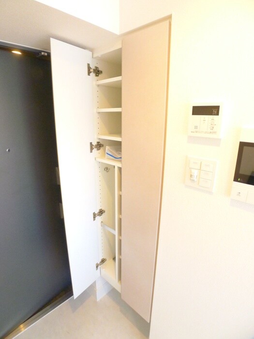 S-RESIDENCE原木中山azureの物件内観写真