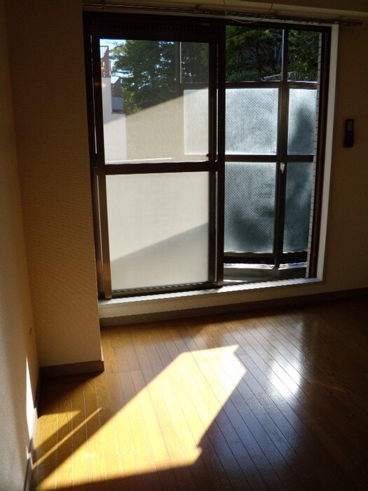 ジュネス西生田の物件内観写真