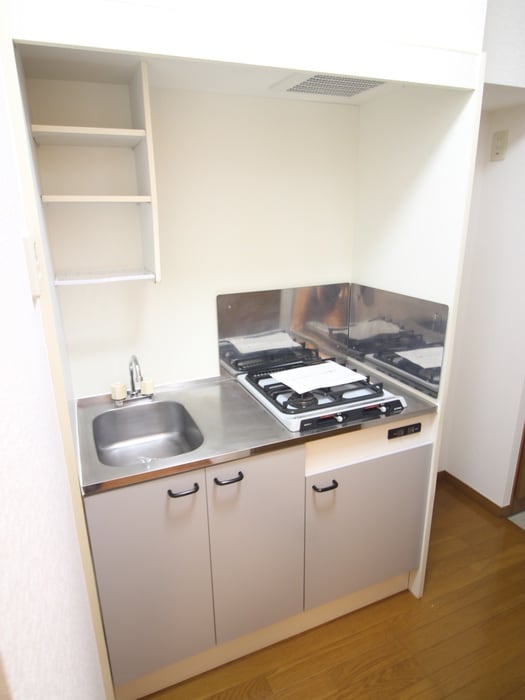 ｱﾝﾌﾟﾙｰﾙ ﾌｪｰﾙ ﾌﾞｩﾙｼﾞｮﾝの物件内観写真