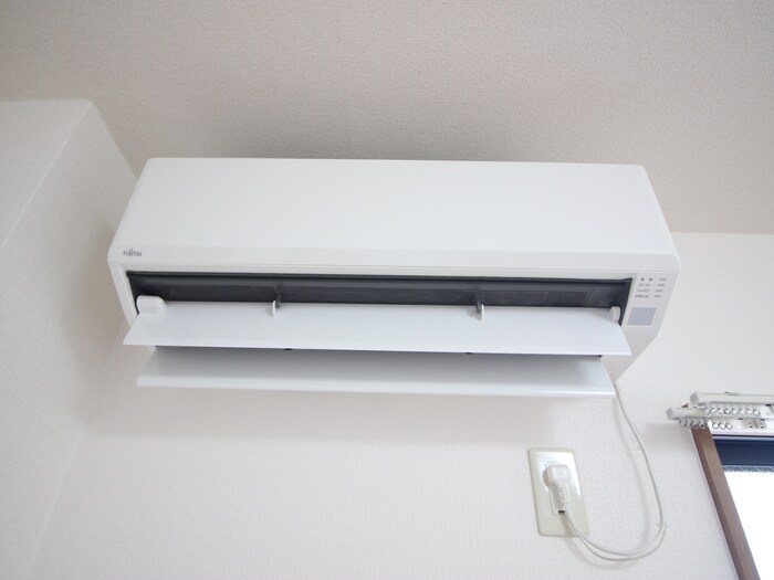 ｱﾝﾌﾟﾙｰﾙ ﾌｪｰﾙ ﾌﾞｩﾙｼﾞｮﾝの物件内観写真