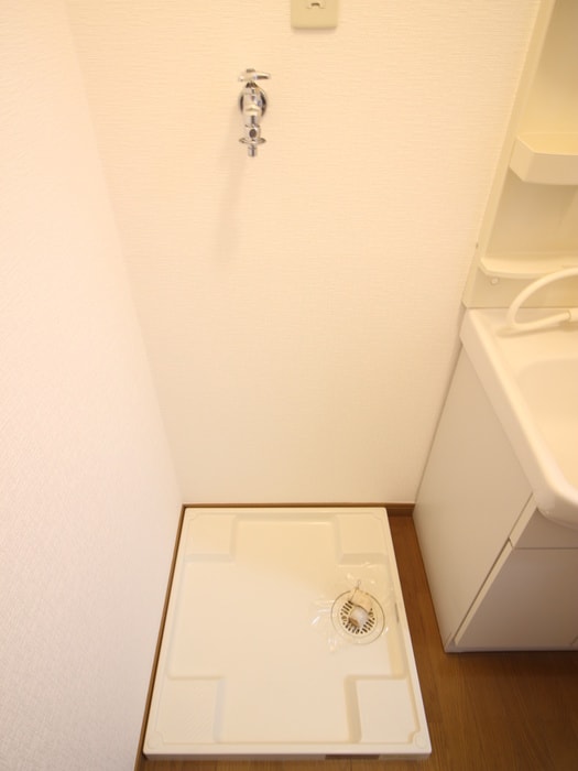 ｱﾝﾌﾟﾙｰﾙ ﾌｪｰﾙ ﾌﾞｩﾙｼﾞｮﾝの物件内観写真