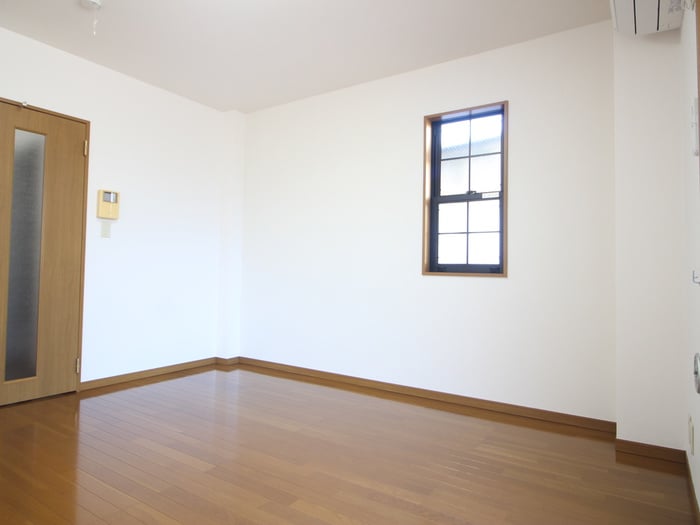 ｱﾝﾌﾟﾙｰﾙ ﾌｪｰﾙ ﾌﾞｩﾙｼﾞｮﾝの物件内観写真