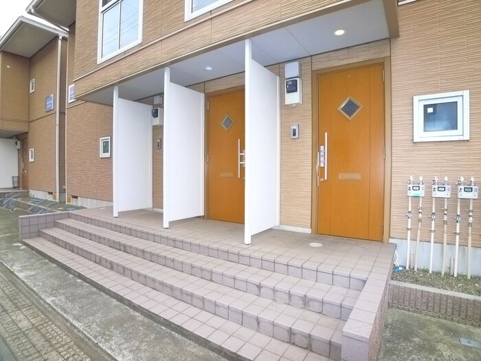 メゾンリバーアイランドＡの物件外観写真