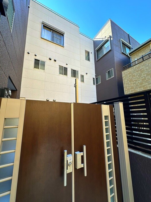 アニマジョ－ネの物件外観写真