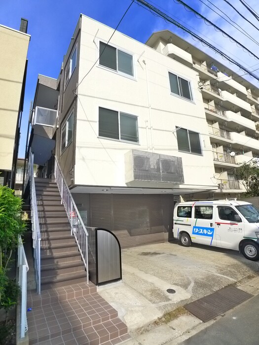 アンソレイエの物件外観写真