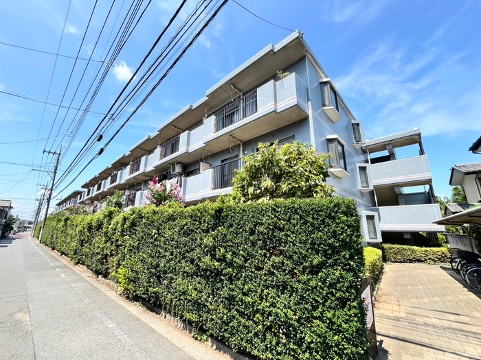 クレインパレス南大泉の物件外観写真