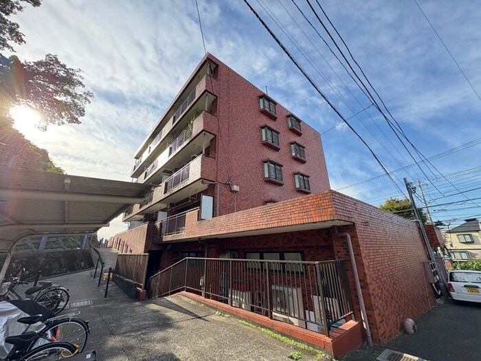 南山ハイムの物件外観写真