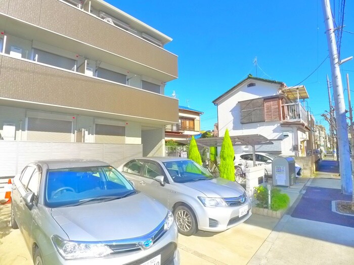 ボナール北綾瀬の物件外観写真