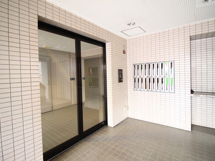 カーサ・リバブルの物件外観写真